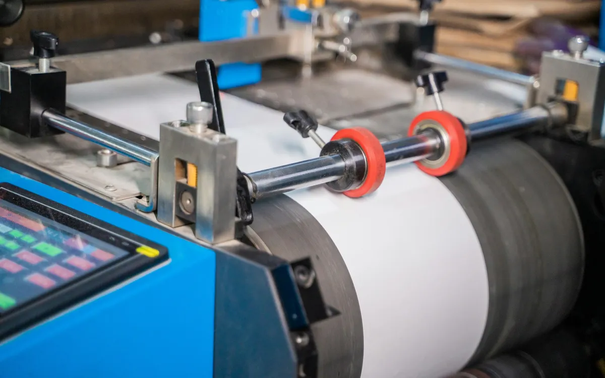 RFID etiket yazıcı ve kodlayıcı.